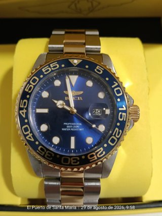 Reloj Invicta Azul y Dorado