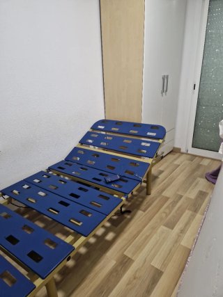 Cama articulada base de láminas