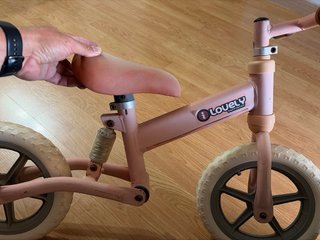 Bicicleta sin pedales rosa Lovely