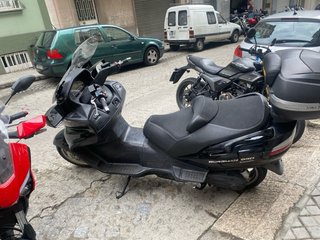 Suzuki Burgman 650 Negra