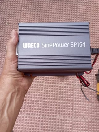 WAECO SinePower SP164 Inversor 150W 24V
