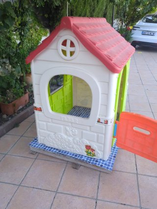 Casita de juguete infantil