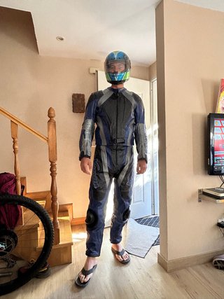 Mono de moto completo azul y gris