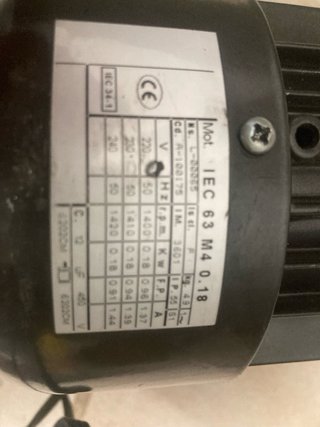 Motor reductor con final de carrera incorporado