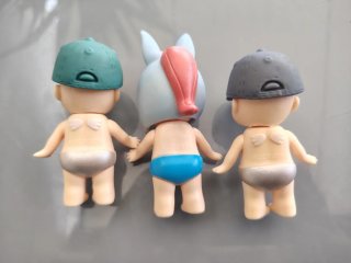 Set 3 Bebés Mini con Biberón y Gorra