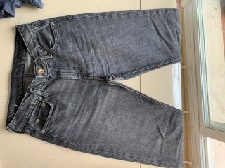 Vaqueros grises Zara