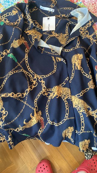 Camisa estampada cadenas y tigres Talla M