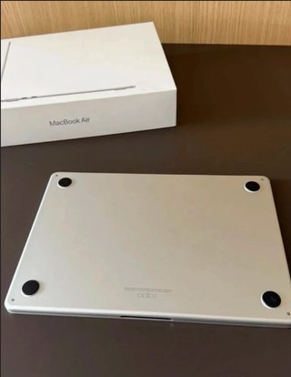 MacBook Air M4 da 13'' e 256GB Argento