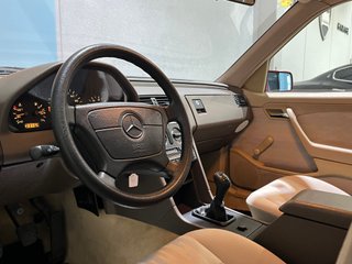 MERCEDES-BENZ Clase C C 180 Classic 1994
