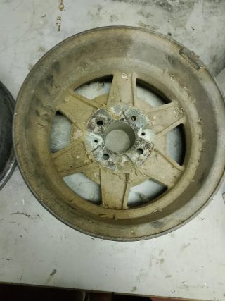 Llantas Seat 124