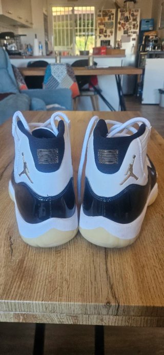 Air Jordan 11 Retro Concord