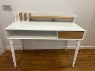 Escritorio Nórdico Blanco y Madera
