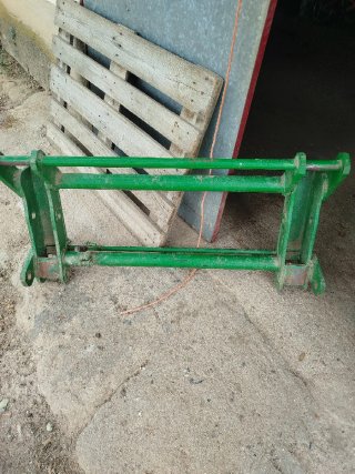 Acople pala John Deere antiguo a tenia