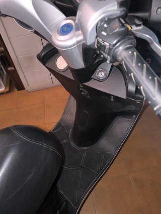 Kymco Grand Dink 125cc Maxi Scooter