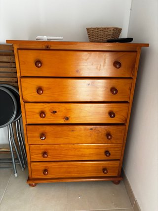 Cómoda de madera con 6 cajones
