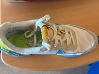Zapatillas Nike Blancas y Amarillas