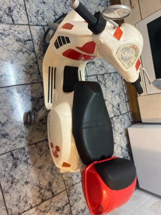 Moto Vespa Niños 12V