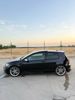 Volkswagen Golf 7.5 R 2017