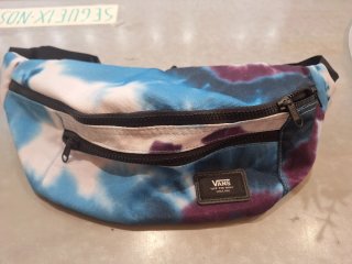 Riñonera Vans Tie Dye Azul y Morado