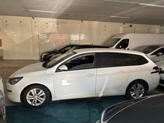 Peugeot 308 2016