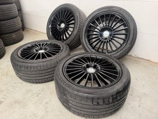 JUEGO LLANTAS 18 PULGADAS ORIGINAL MERCEDES AMG