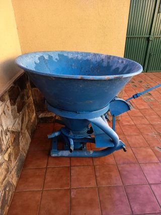 Abonadora para tractor
