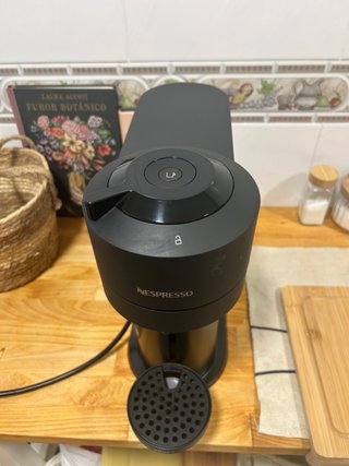 Cafetera Krups Nespresso Vertuo Negra mate