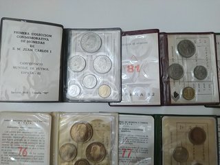 6 CARTERAS NUMISMATICAS FNMT