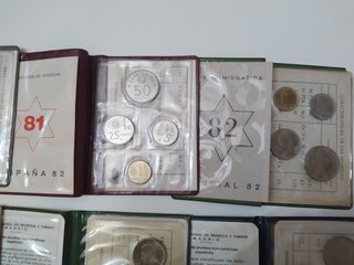 6 CARTERAS NUMISMATICAS FNMT