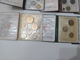 6 CARTERAS NUMISMATICAS FNMT