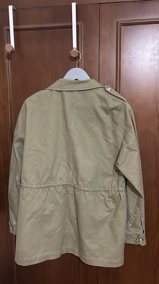 Chaqueta ZARA verde militar