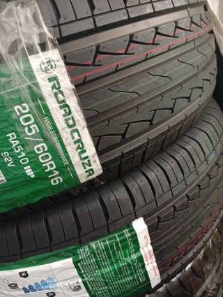 2 Neumáticos Roadcruza 205/60R16 92V RA510 HP