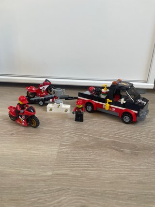 Lego City Camión y Motos de Carreras 60084