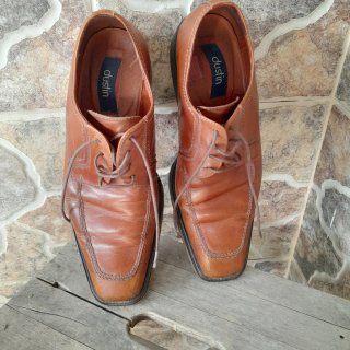 Zapatos de piel Dustin marrones
