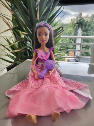 Muñeca Grande Princesa Morada y Rosa
