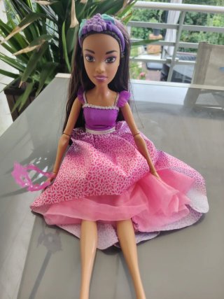 Muñeca Grande Princesa Morada y Rosa
