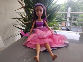 Muñeca Grande Princesa Morada y Rosa