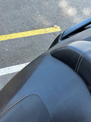 Kymco AK550