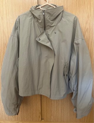 Chaqueta corta Ulanka beige