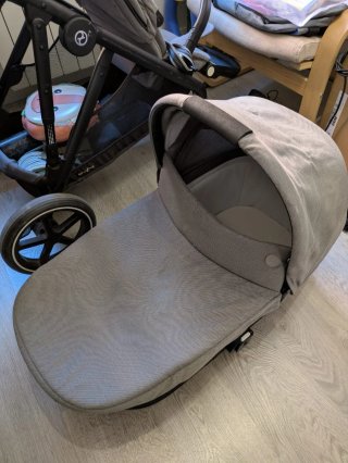 Carro Gemelar Cybex Gazelle S con capazo y sacos