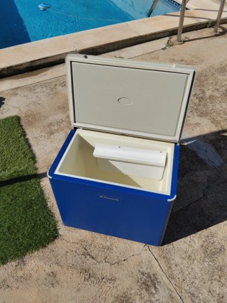 Nevera Dometic azul