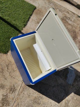 Nevera Dometic azul