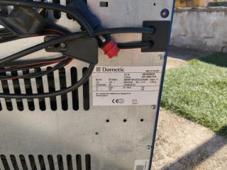 Nevera Dometic azul