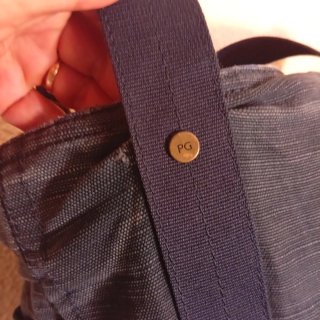 Bolso Purificación García azul y cuero