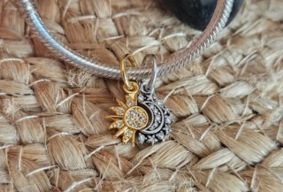 Charm Colgante Divisible Luna y Sol