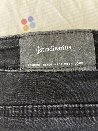 Pantalones vaqueros negros pitillos