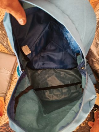 Mochila azul con diseño de Stitch