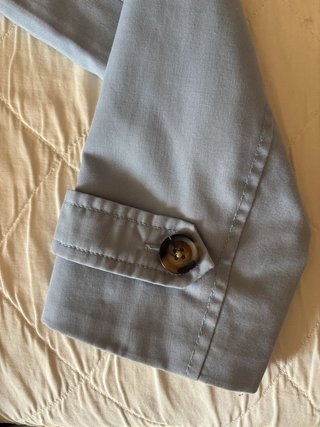 Gabardina Stradivarius azul mujer