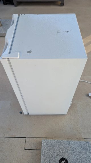 Frigorífico jocel 85 l con congelador