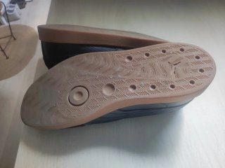 Zapatillas Puma Negras con Animal Print